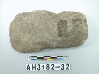 藏品(中型打製石斧)的圖片